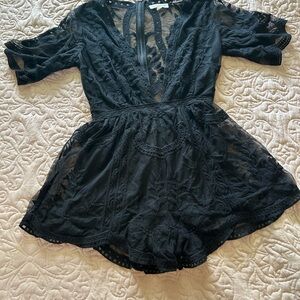 Honey Punch Black Lace Outfit